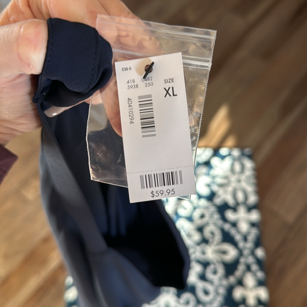The Limited Navy Blouse - Picture 5 of 5